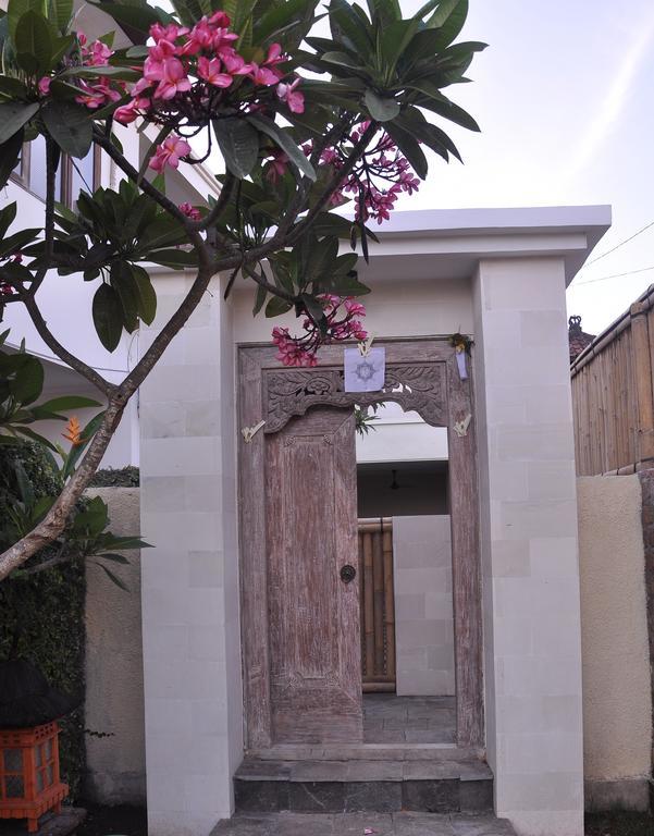 Ngetis Home Stay Sanur  Exterior photo